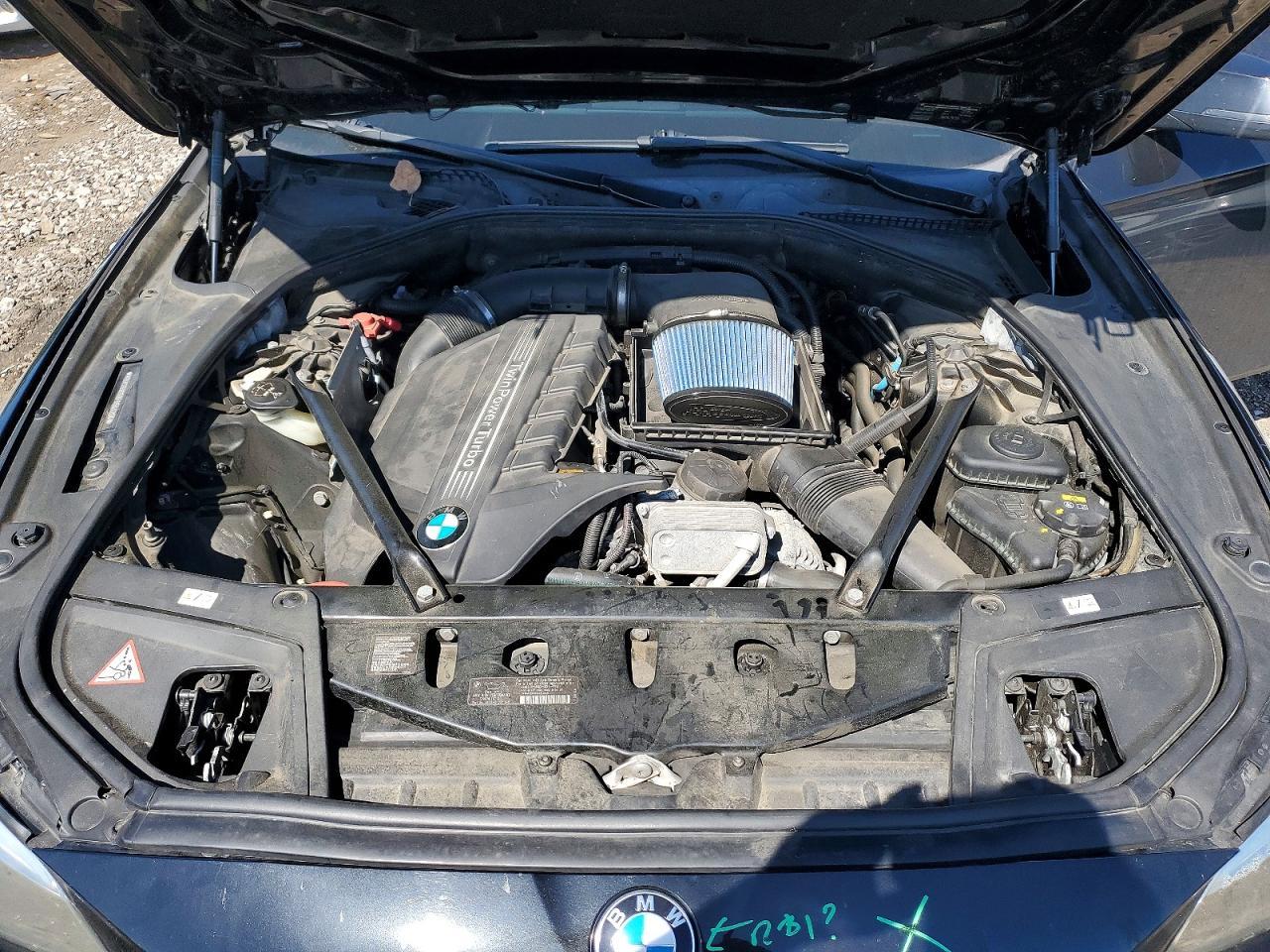 2015 BMW Seria 5 535i - zdjęcie 11