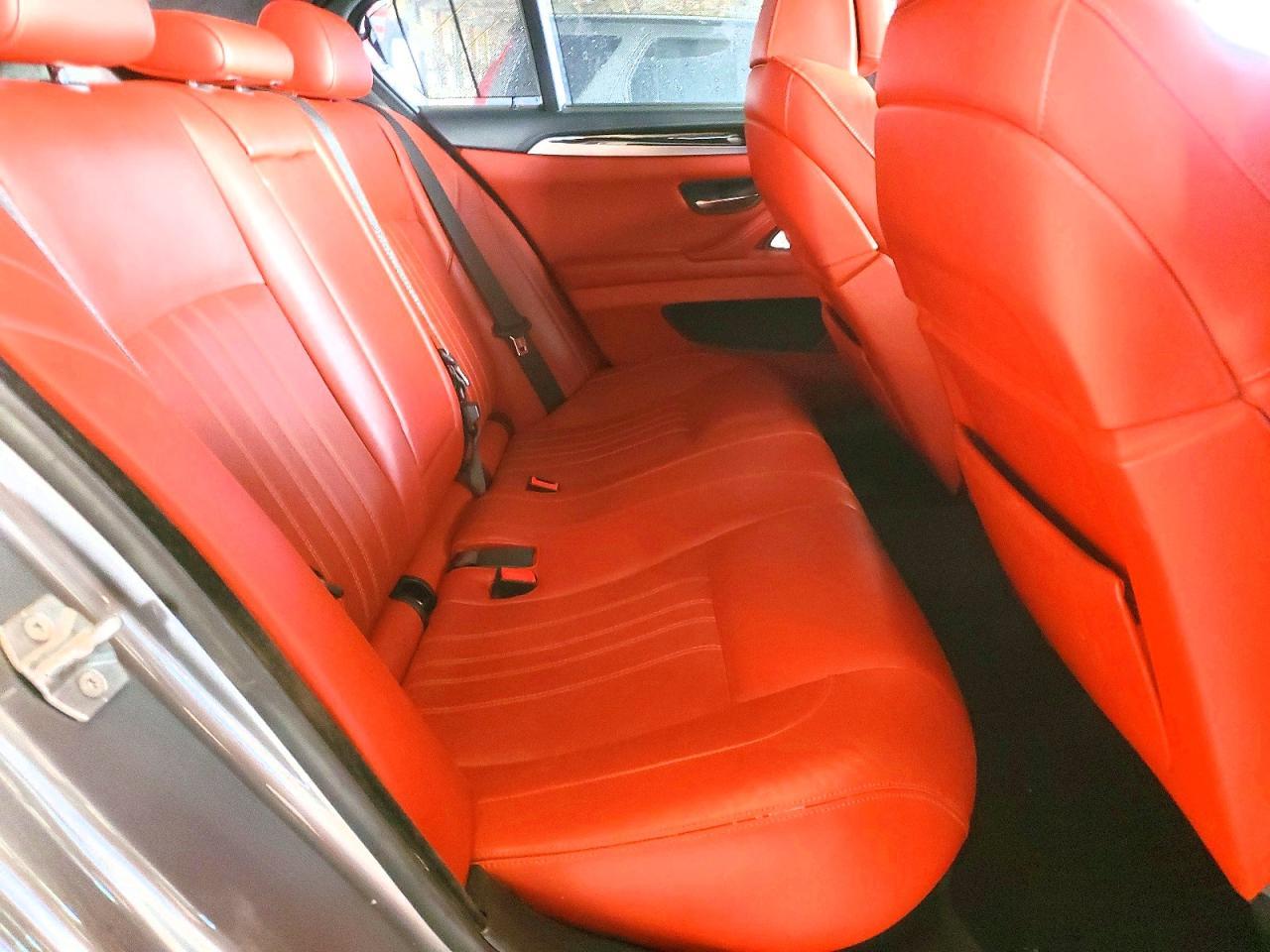 2013 BMW M5 - zdjęcie 10