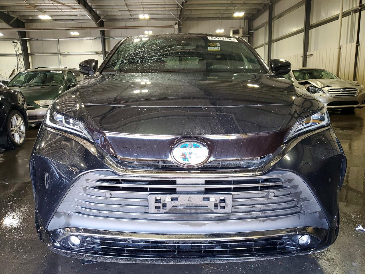 2024 Toyota Venza - zdjęcie 5