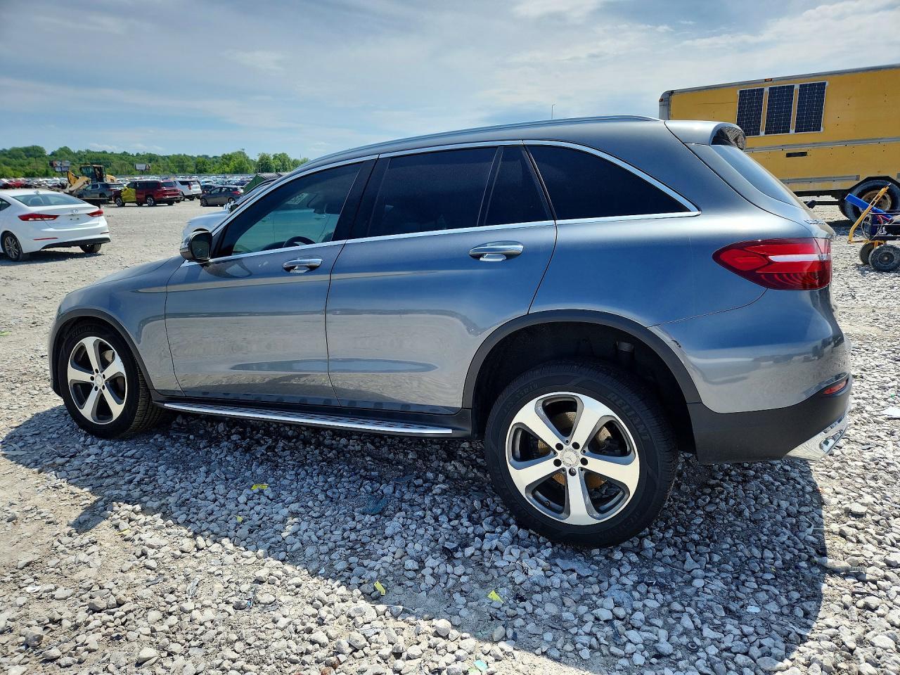 2016 Mercedes-Benz Glc 300 4Matic - zdjęcie 2