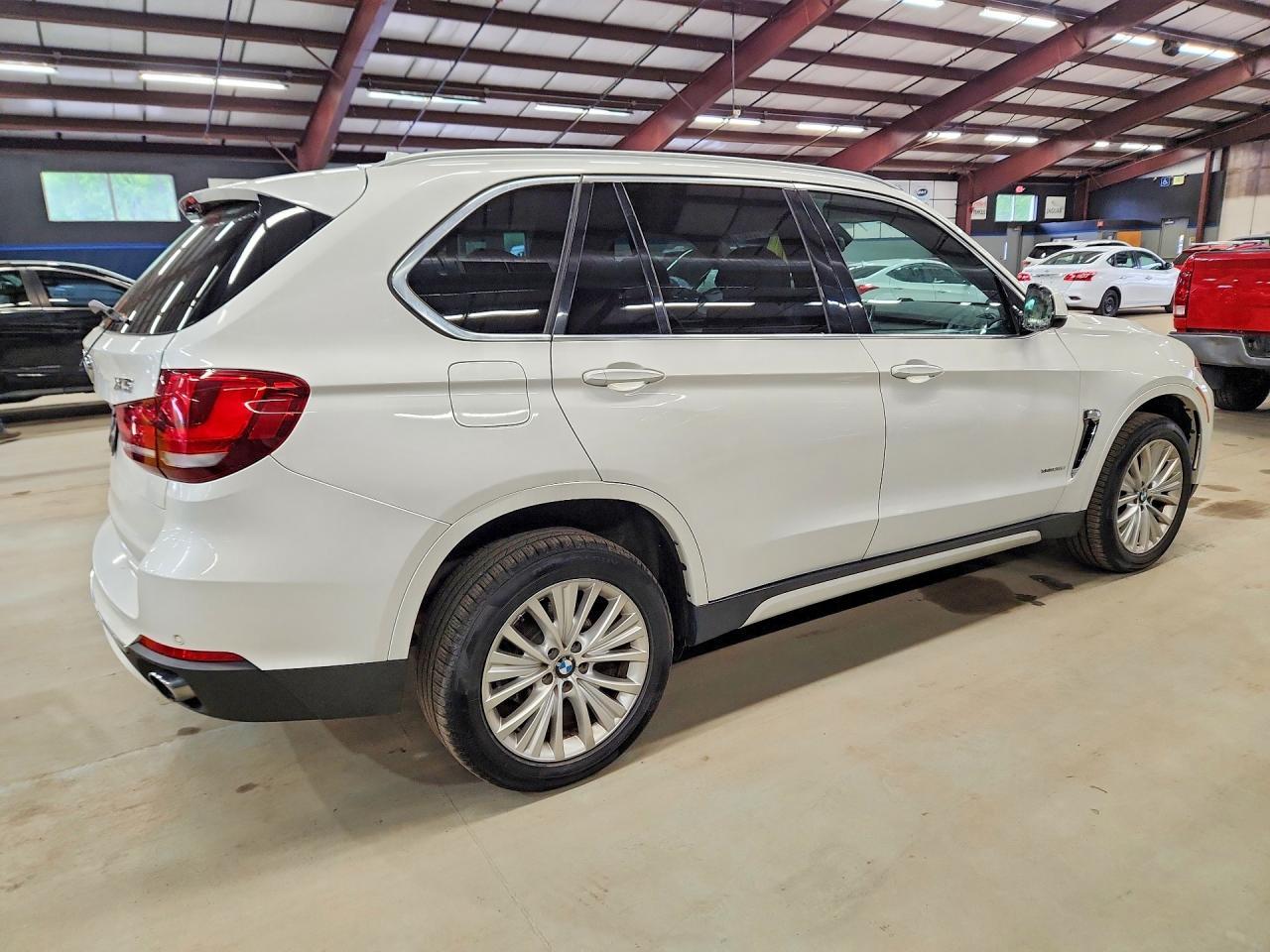 2016 BMW X5 xDrive35I - zdjęcie 3