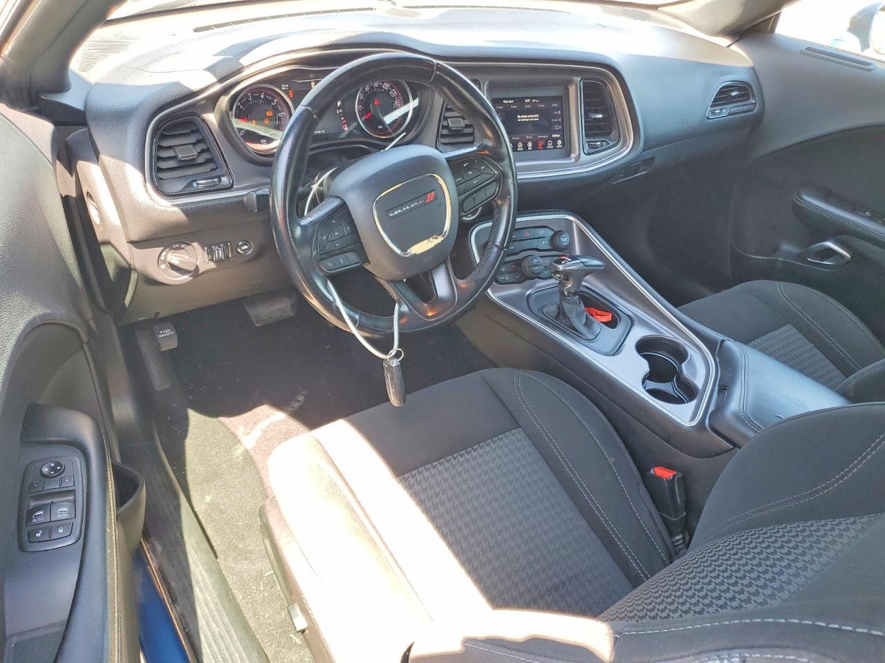 2020 Dodge Challenger Sxt - zdjęcie 8