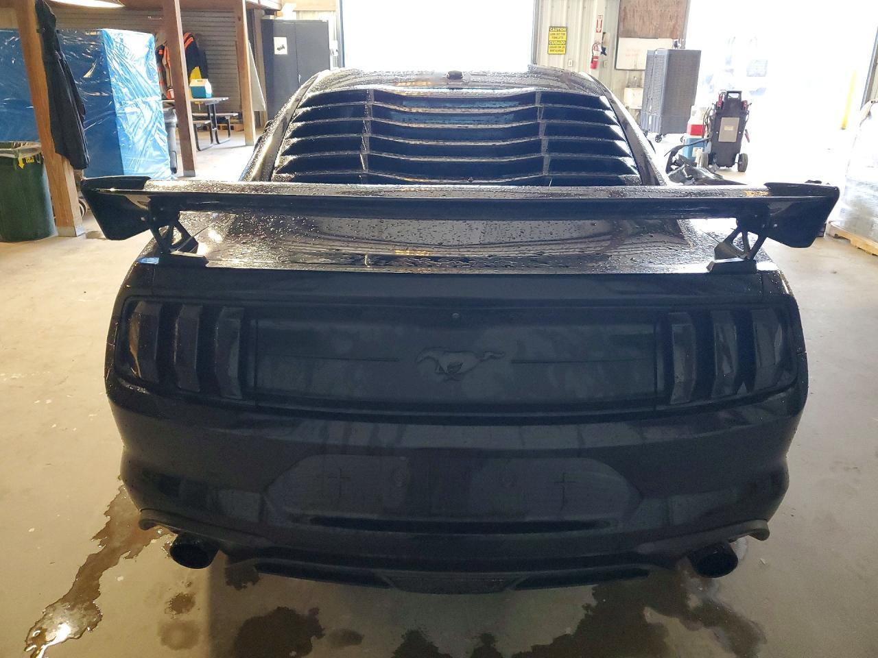 2019 Ford Mustang - zdjęcie 6