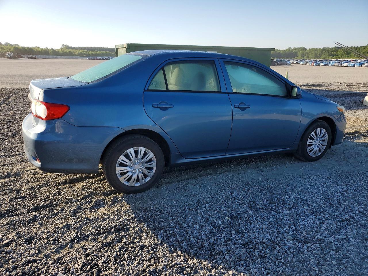 2013 Toyota Corolla L - zdjęcie 3