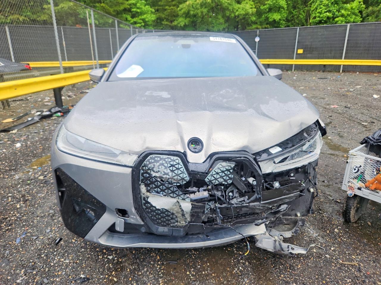 2024 BMW Ix xDrive50 - zdjęcie 5