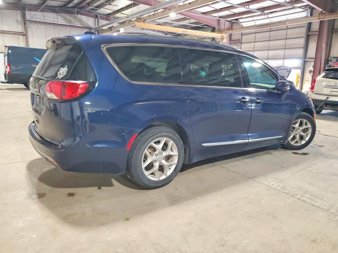 2018 Chrysler Pacifica Touring L Plus - zdjęcie 3