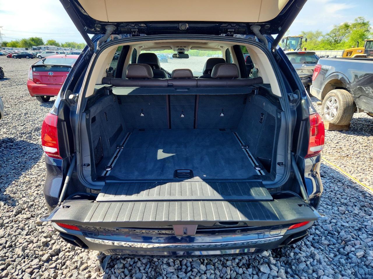 2016 BMW X5 xDrive50I - zdjęcie 6