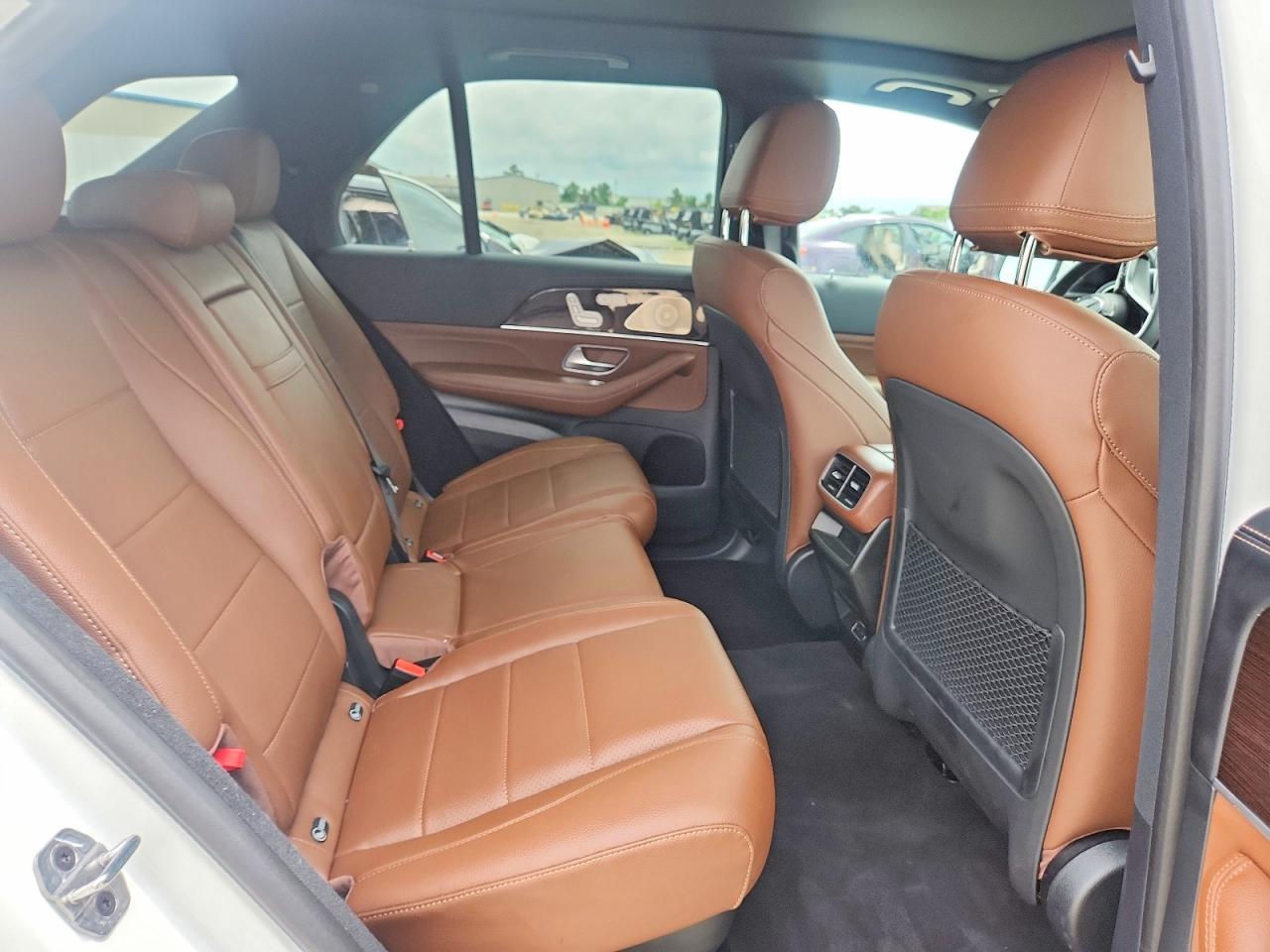 2025 Mercedes-Benz Gle 450 4Matic - zdjęcie 10