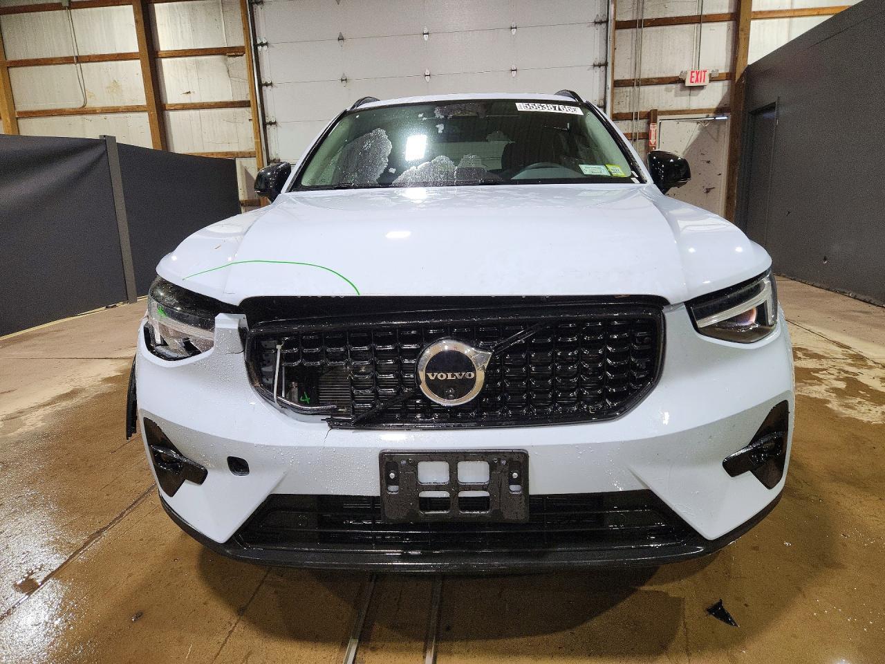2026 Volvo Xc40 Plus - zdjęcie 5