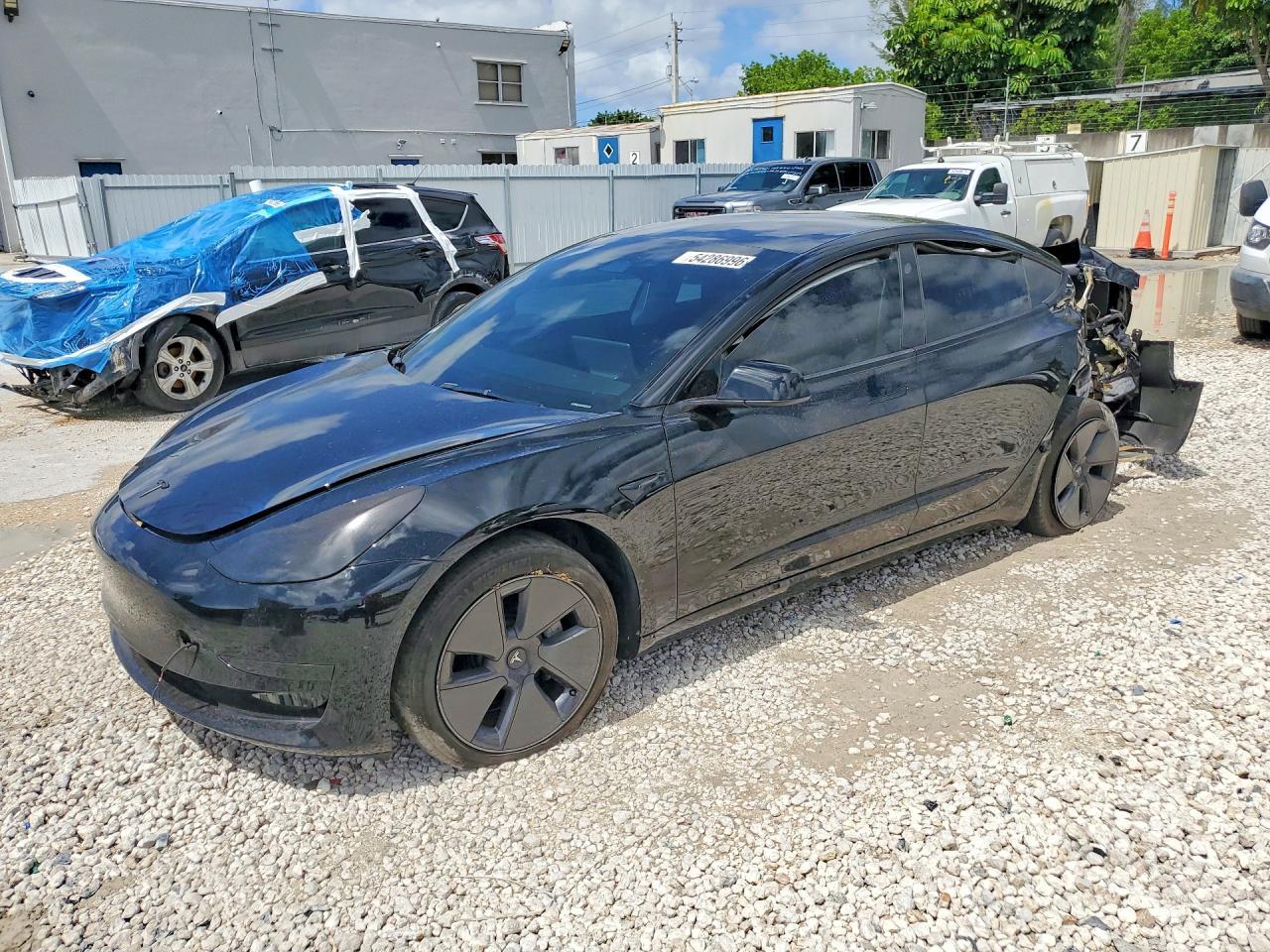 2023 Tesla Model 3 - zdjęcie główne