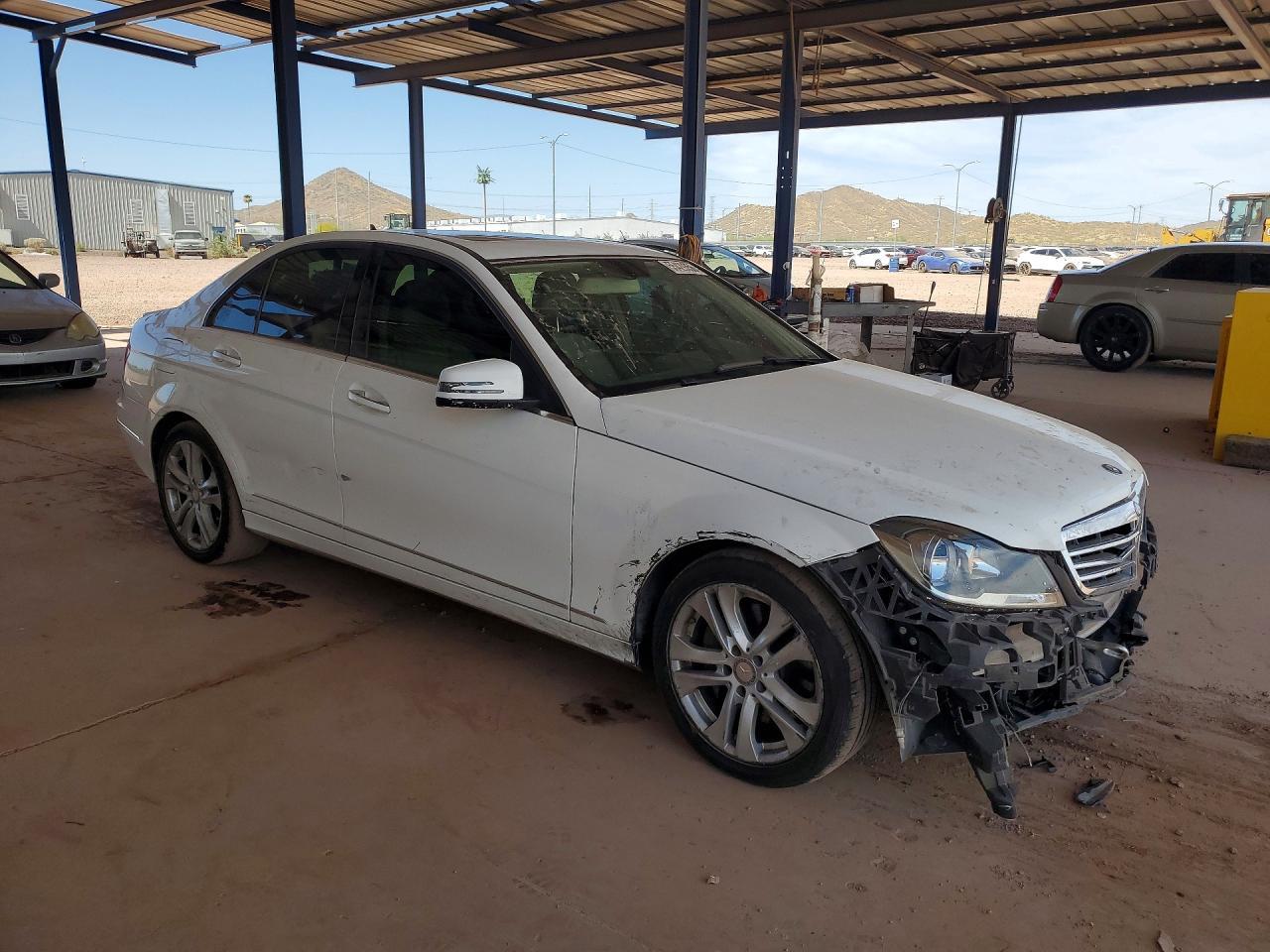 2014 Mercedes-Benz C 300 4Matic - zdjęcie 4