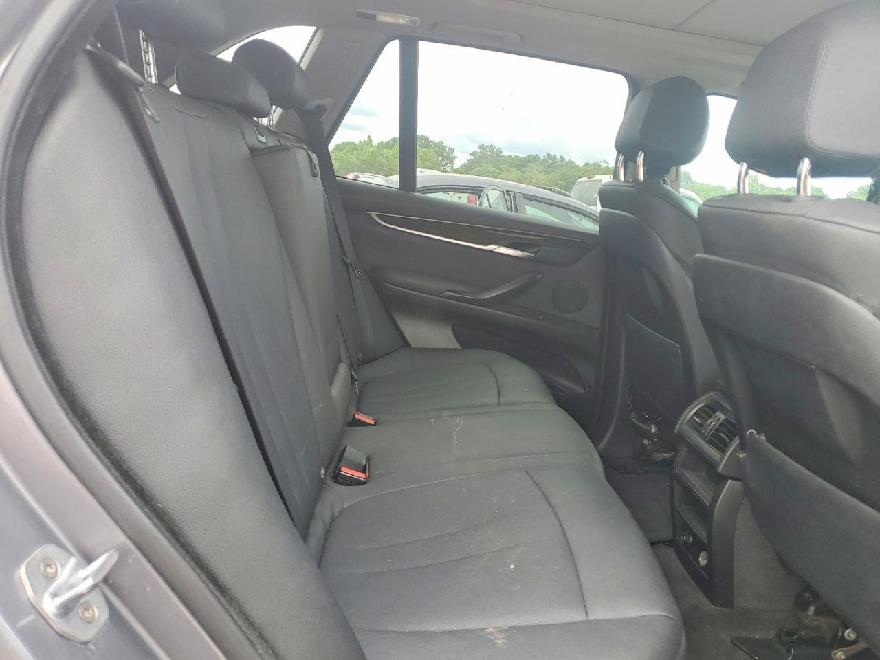 2015 BMW X5 Sdrive35I - zdjęcie 11