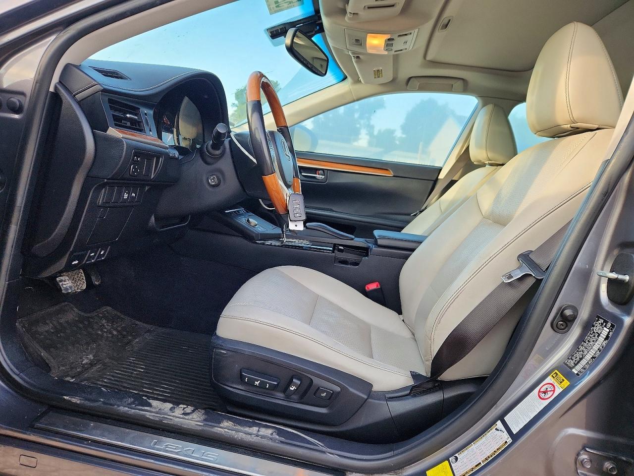 2014 Lexus Es 300H - zdjęcie 7