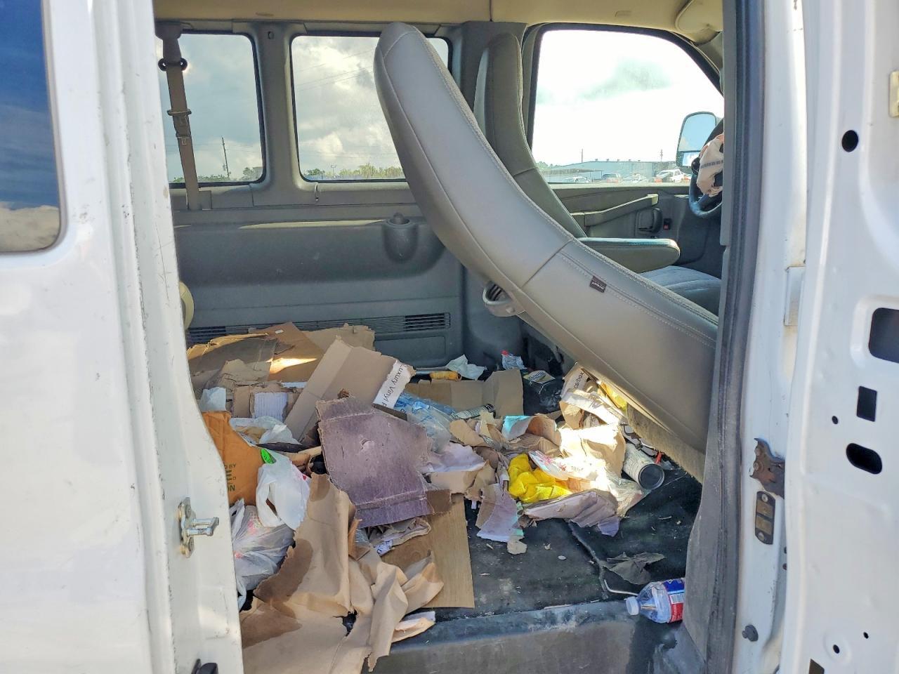 2018 Chevrolet Express G3500 Lt - zdjęcie 11