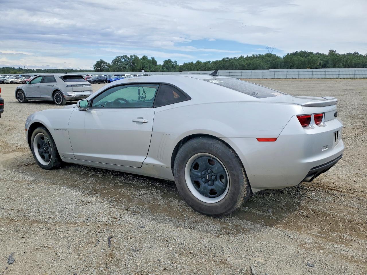 2013 Chevrolet Camaro Ls - zdjęcie 2