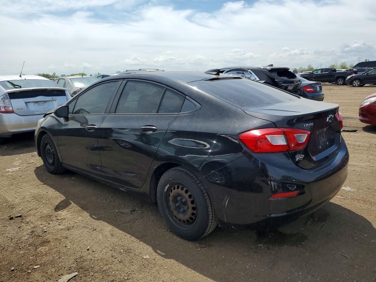 2017 Chevrolet Cruze Ls - zdjęcie 2