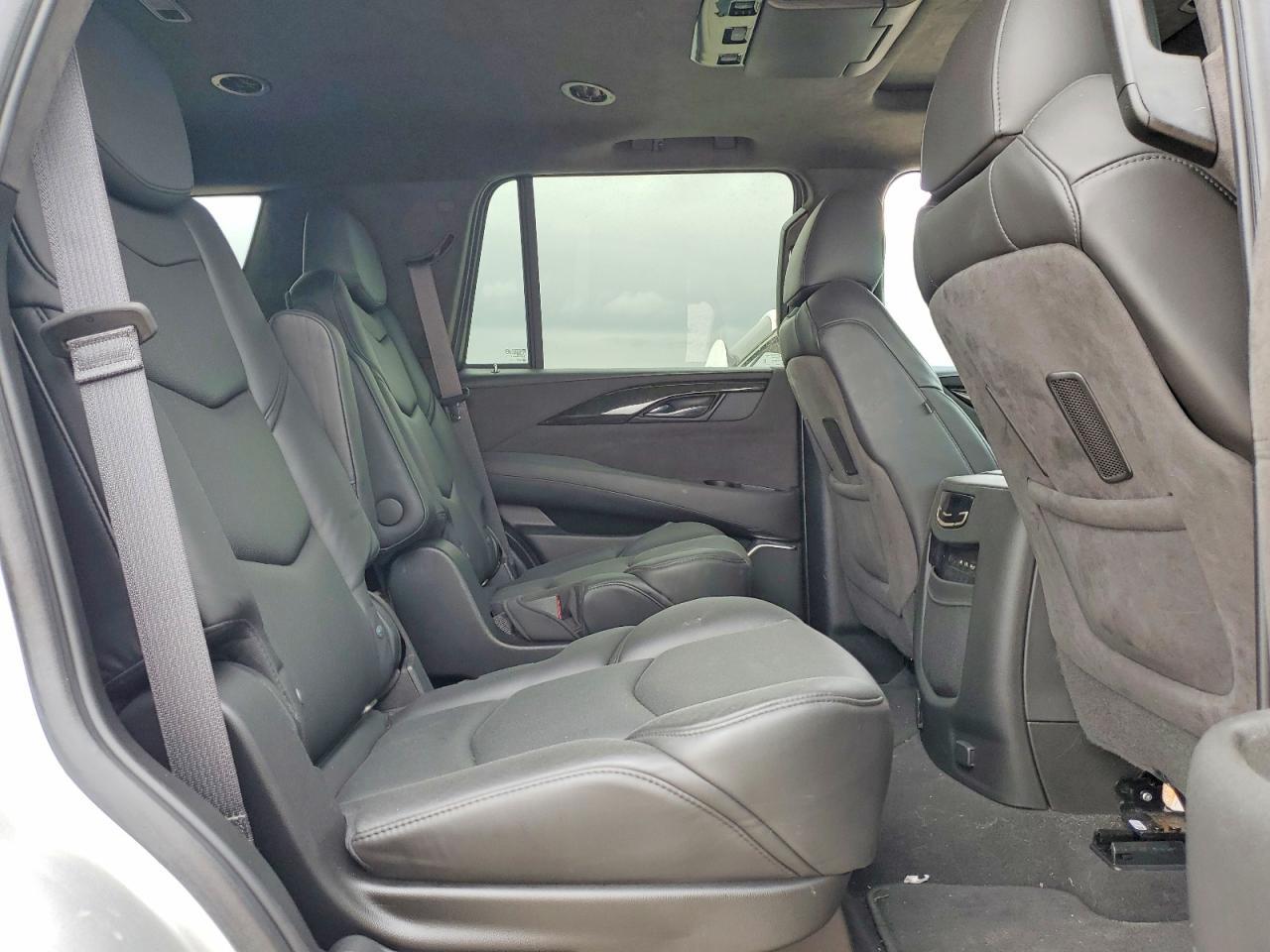 2020 Cadillac Escalade Platinum - zdjęcie 11