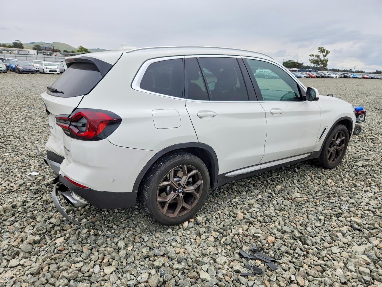 2024 BMW X3 xDrive30I - zdjęcie 3