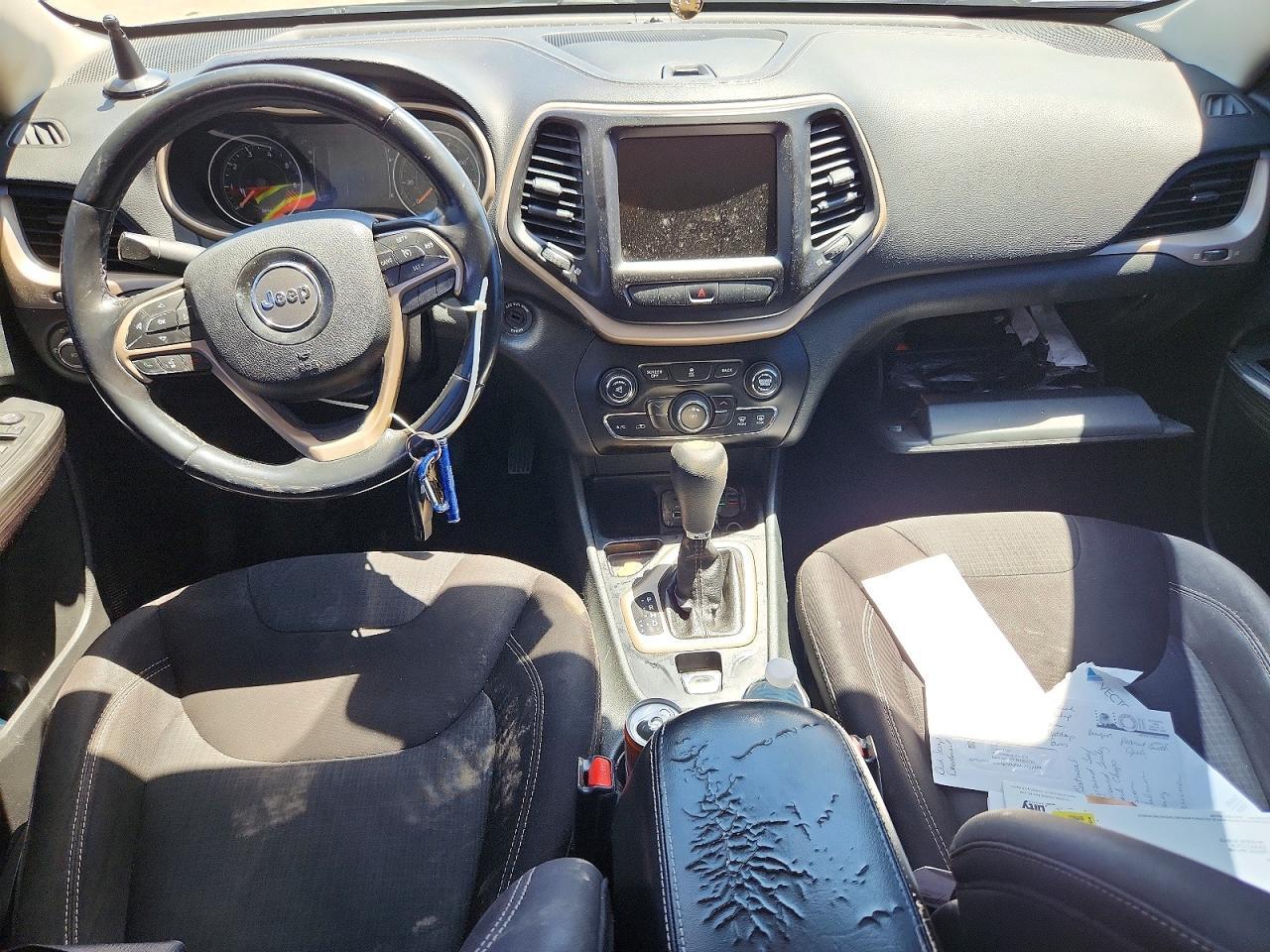 2015 Jeep Cherokee Latitude - zdjęcie 8