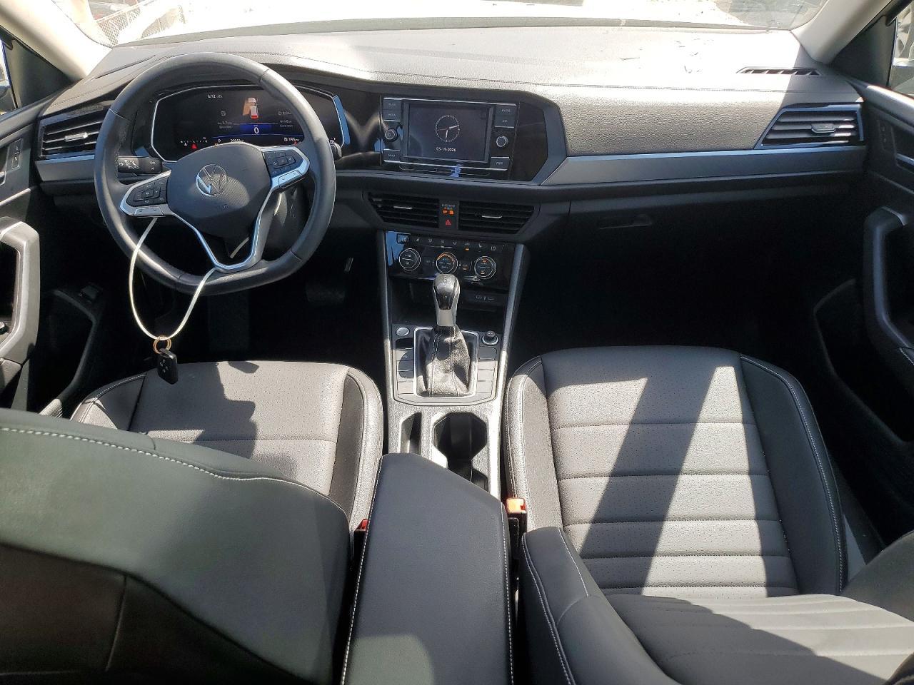 2024 Volkswagen Jetta Se - zdjęcie 8