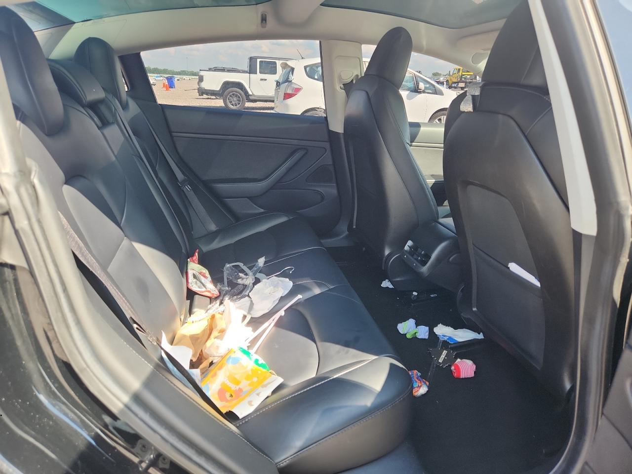 2019 Tesla Model 3 - zdjęcie 11