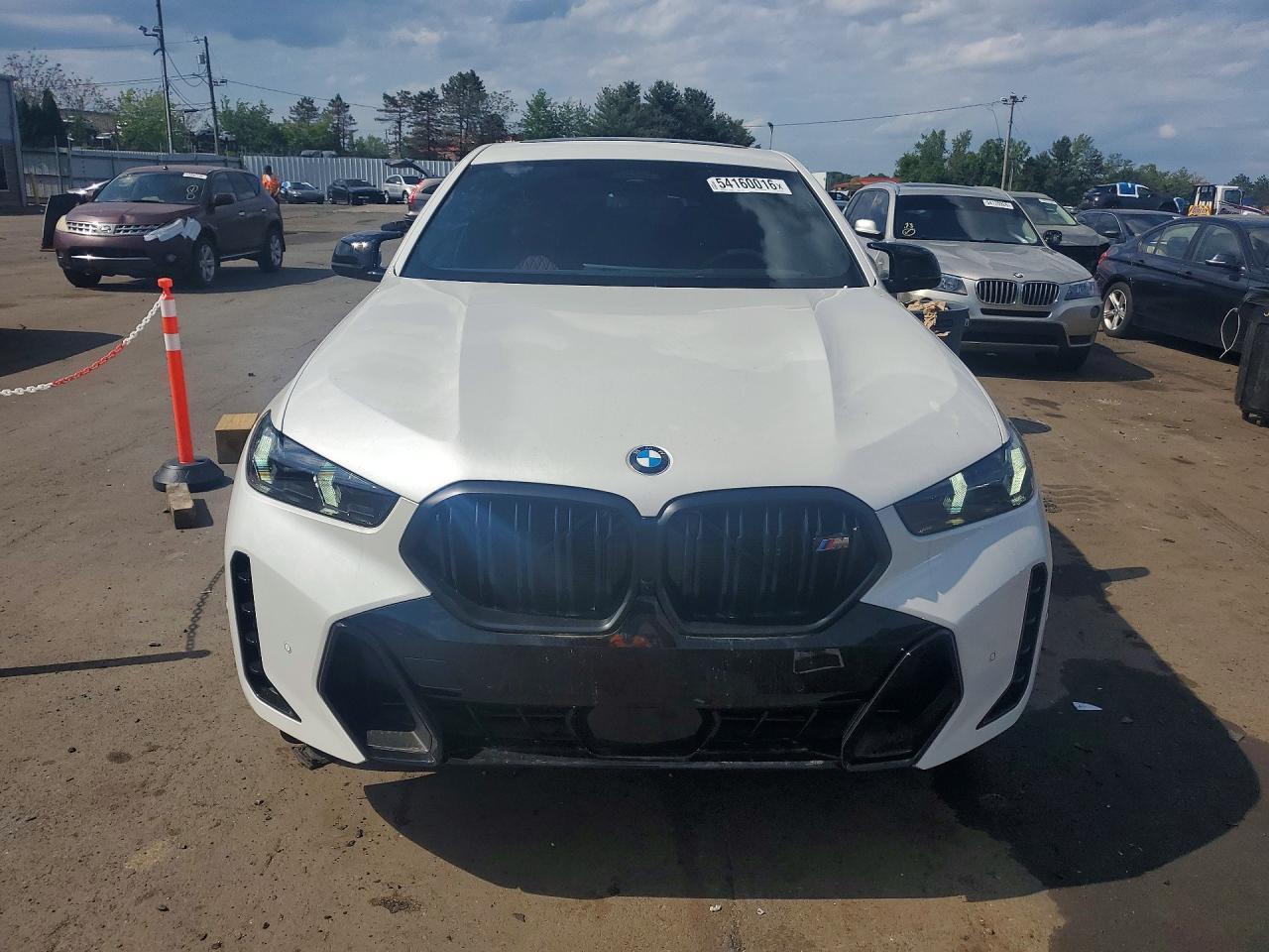 2026 BMW X6 M60I - zdjęcie 5