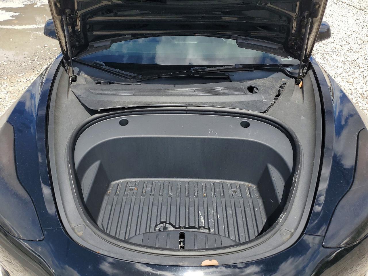 2023 Tesla Model 3 - zdjęcie 11