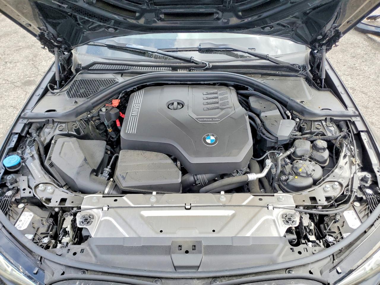 2024 BMW 330I - zdjęcie 11