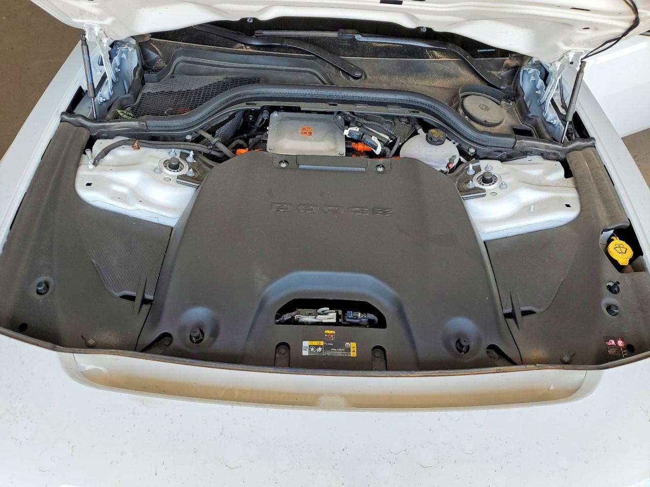2025 Dodge Charger Daytona R - zdjęcie 11