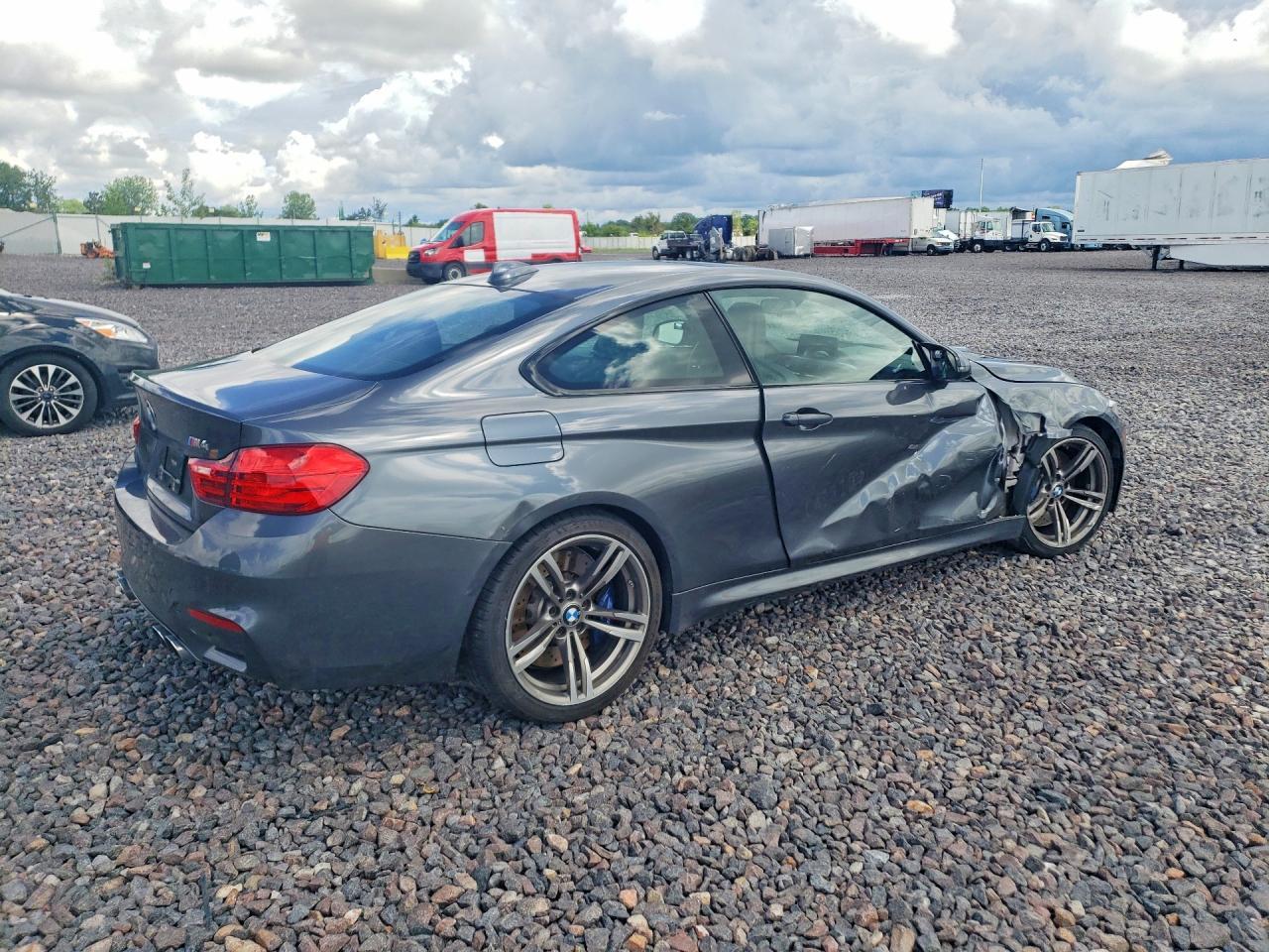2015 BMW M4 - zdjęcie 3