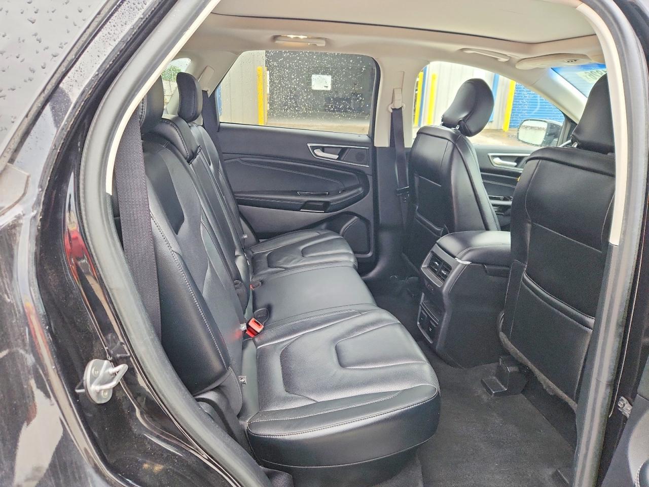 2019 Ford Edge Titanium - zdjęcie 11