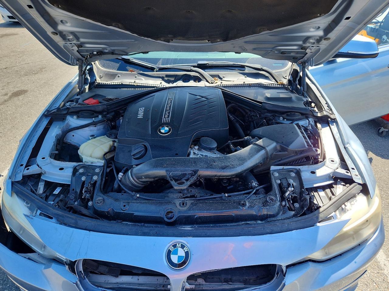 2014 BMW 335 I - zdjęcie 11