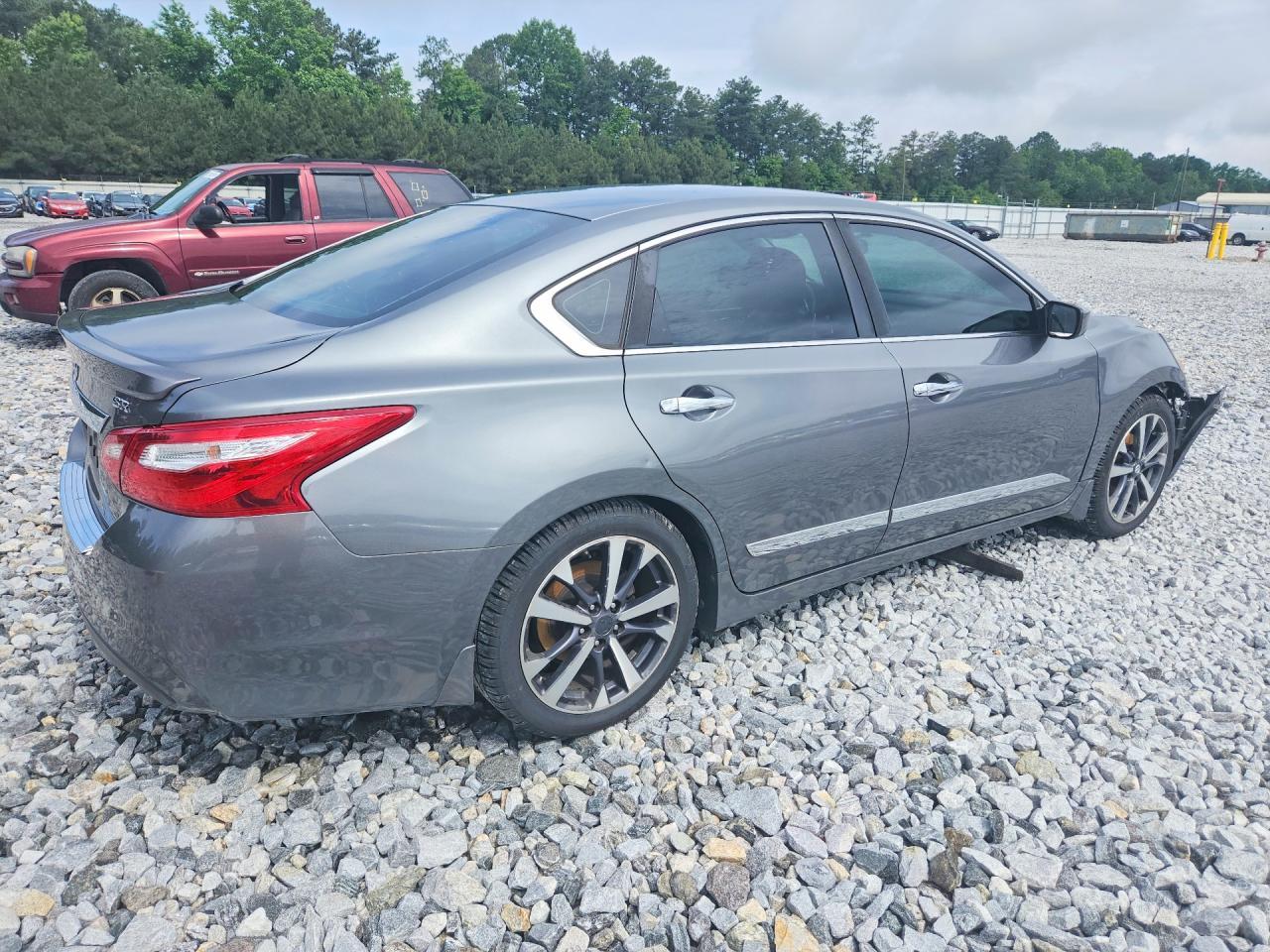 2016 Nissan Altima 2.5 Sr - zdjęcie 3