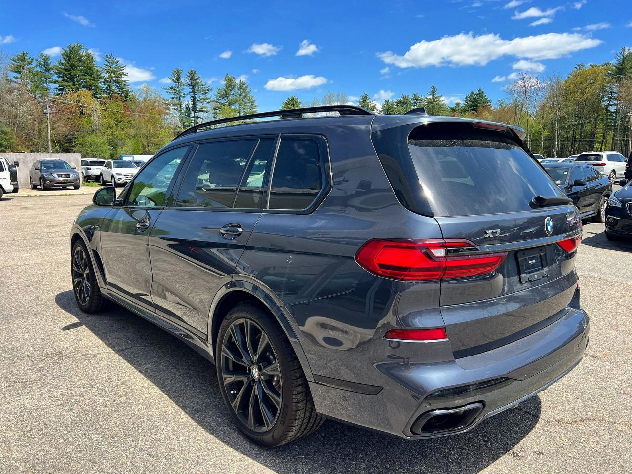 2022 BMW X7 M50I - zdjęcie 3
