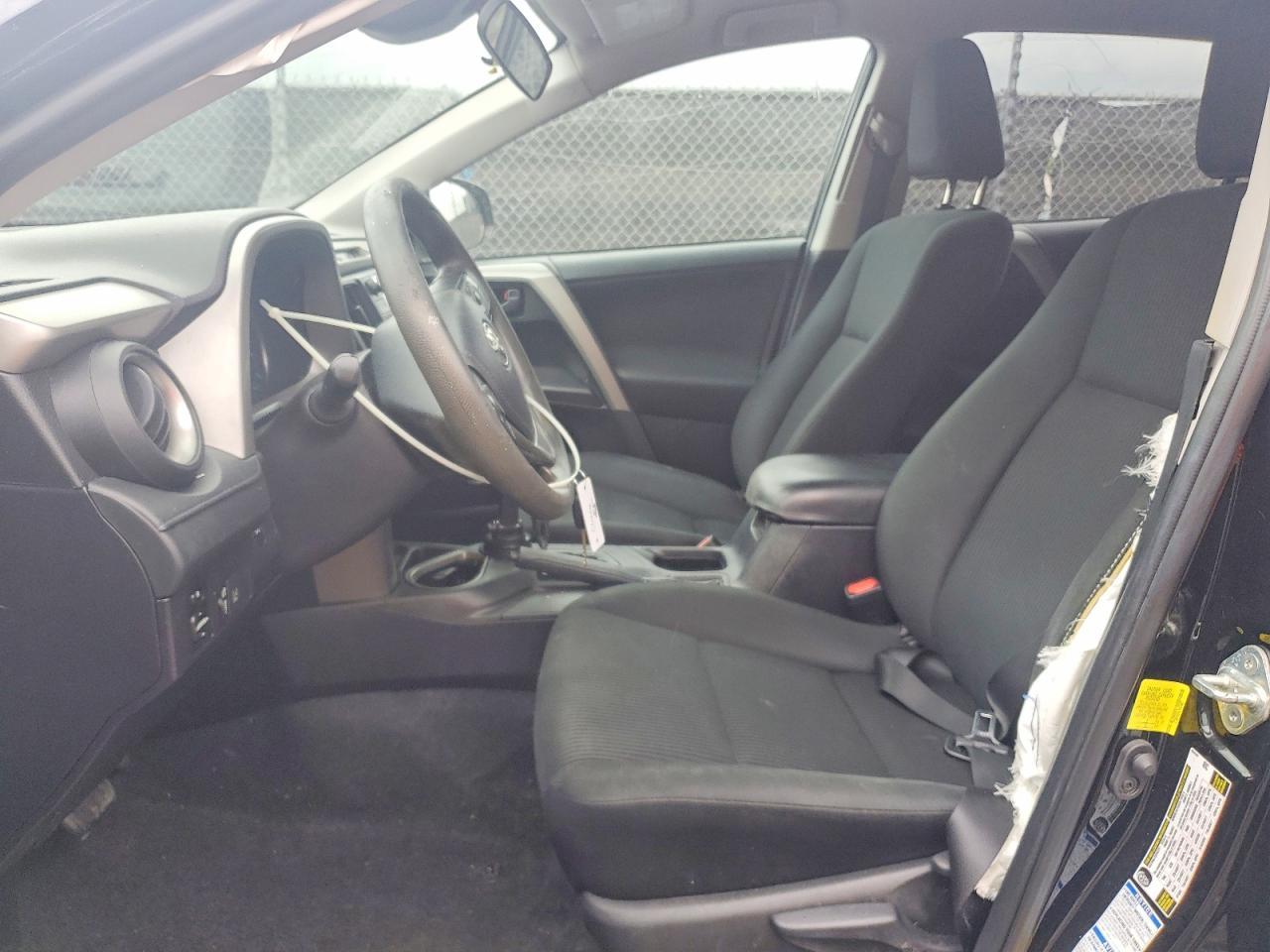 2018 Toyota Rav4 Le - zdjęcie 7