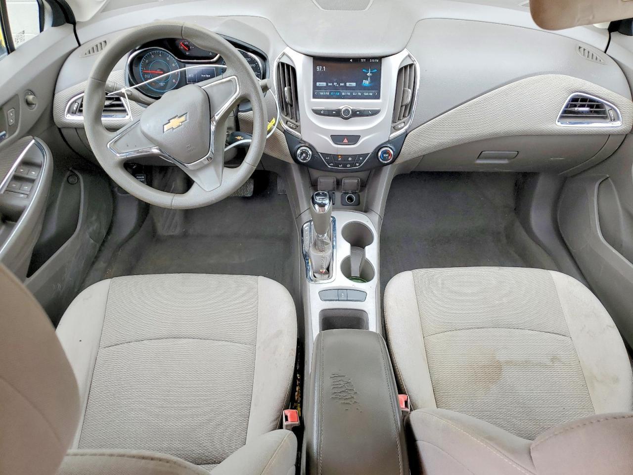 2017 Chevrolet Cruze Ls - zdjęcie 8