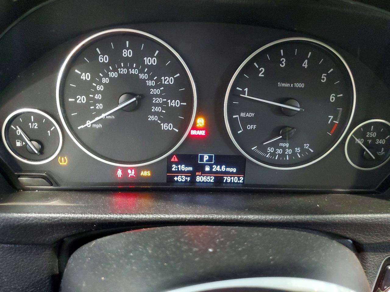 2015 BMW 320 I xDrive - zdjęcie 9