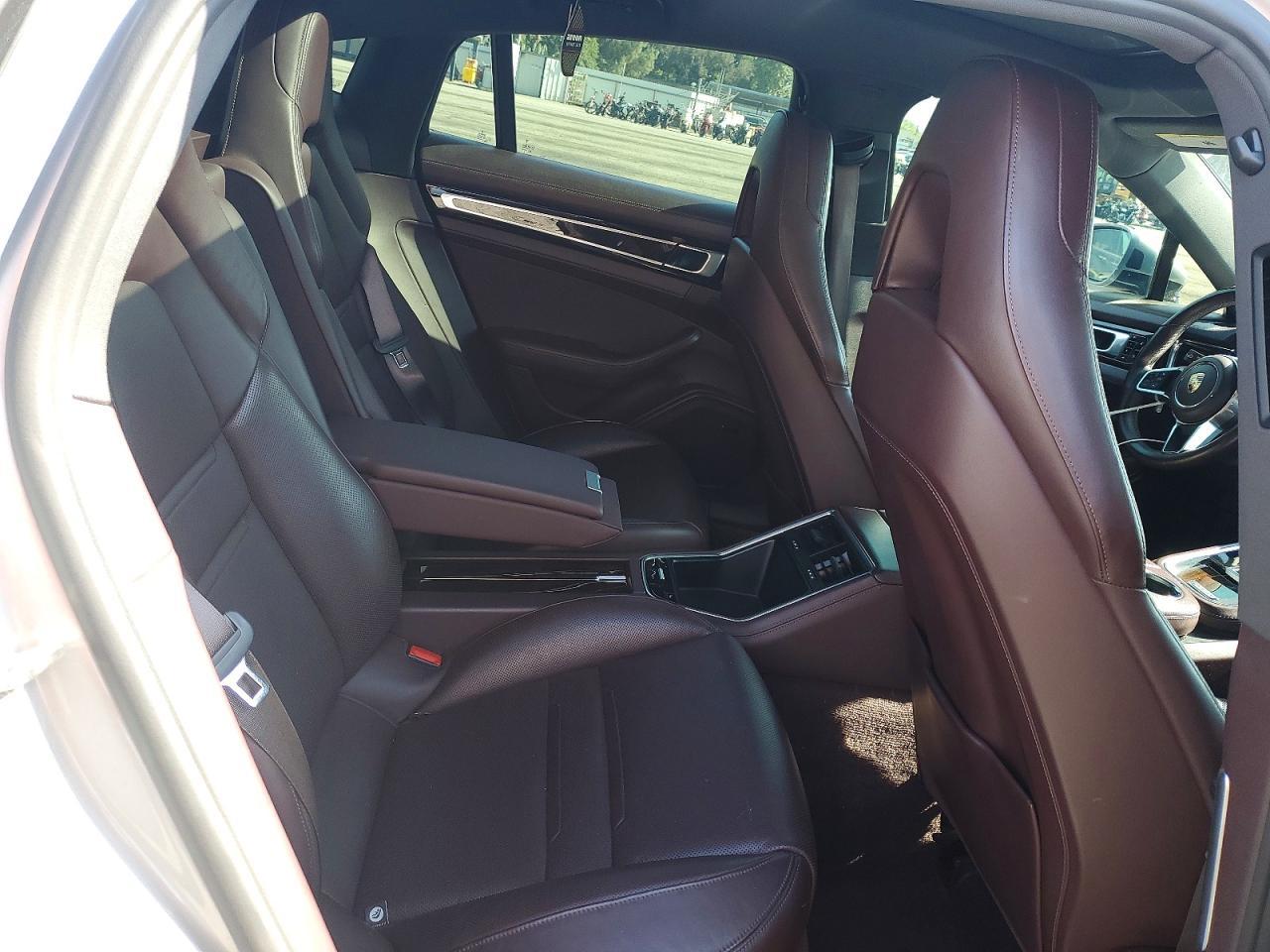 2017 Porsche Panamera 4S - zdjęcie 10
