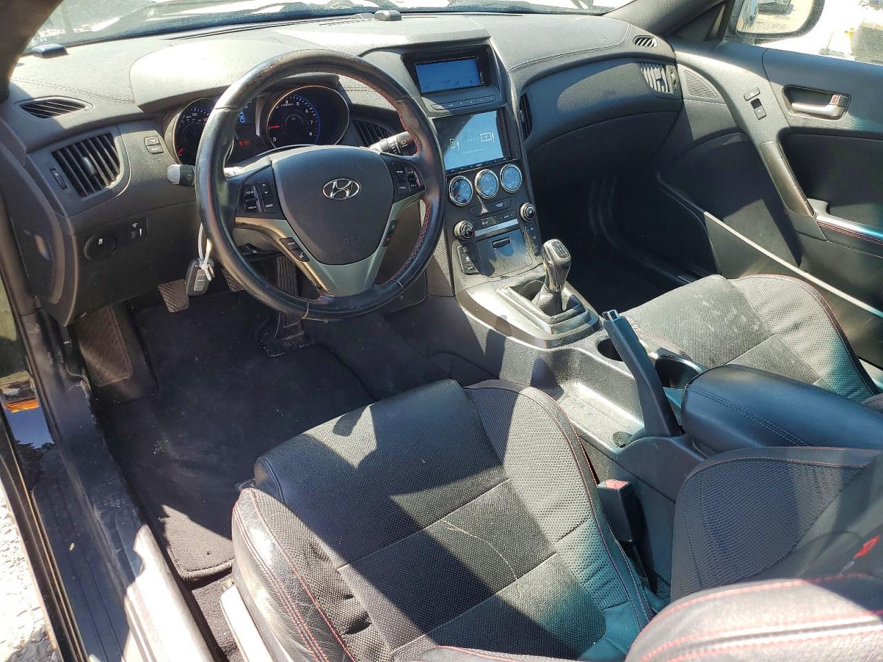 2015 Hyundai Genesis Coupe 3.8 R-Spec - zdjęcie 8
