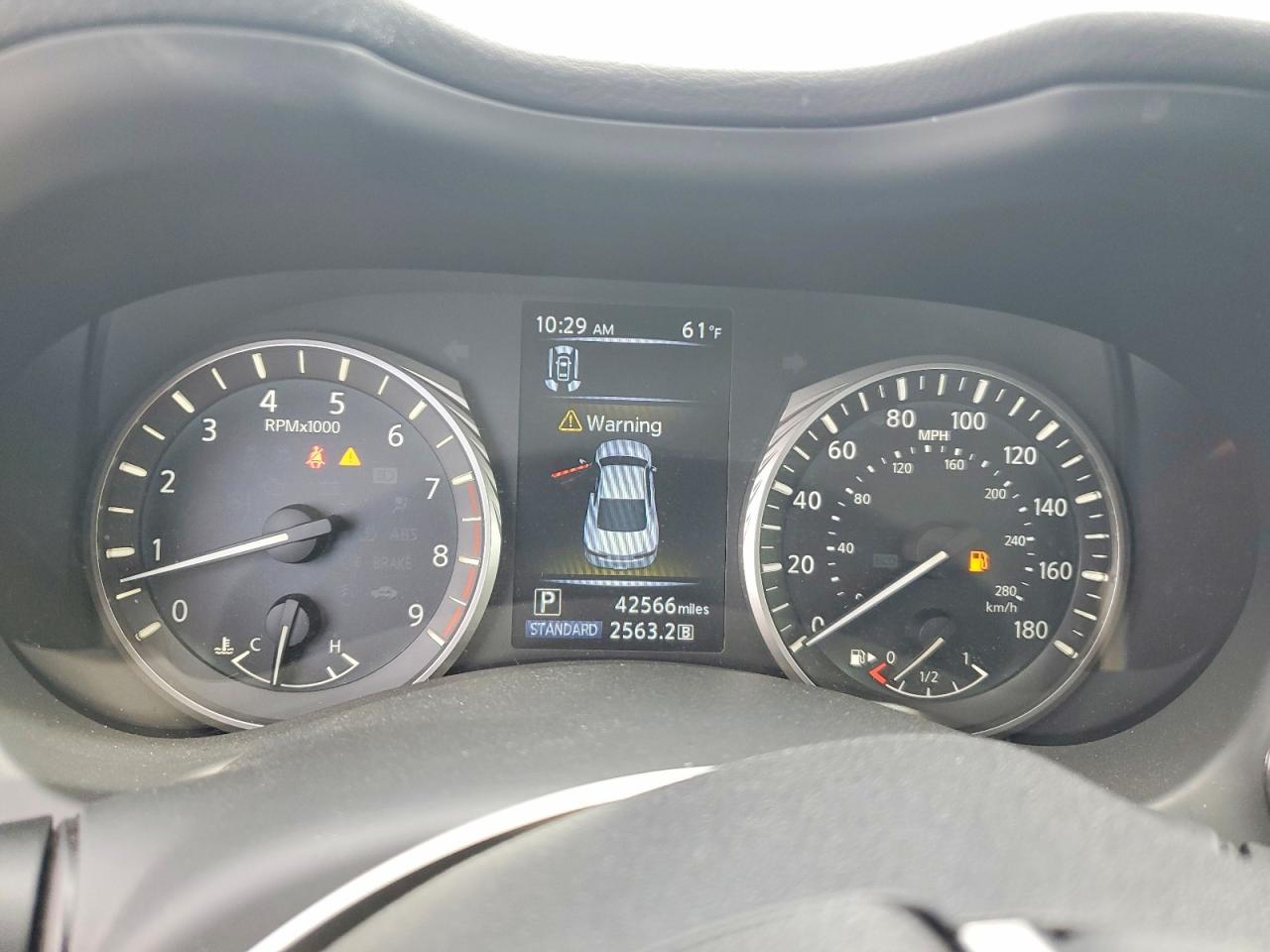 2022 Infiniti Q60 Red Sport 400 - zdjęcie 9