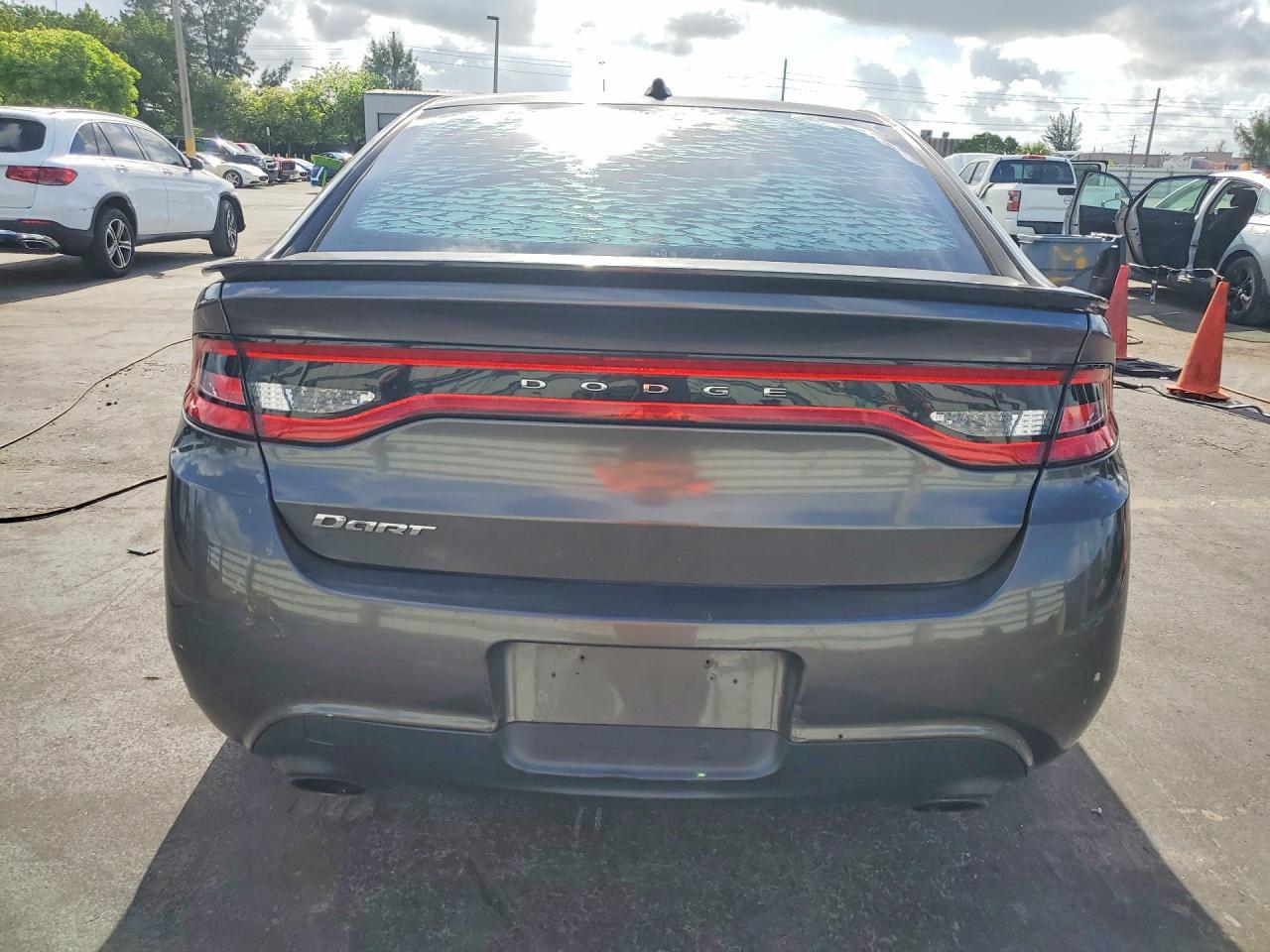 2016 Dodge Dart Sxt - zdjęcie 6
