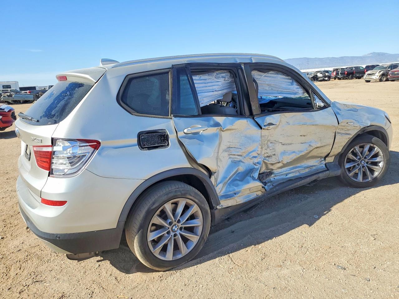2015 BMW X3 xDrive28I - zdjęcie 3