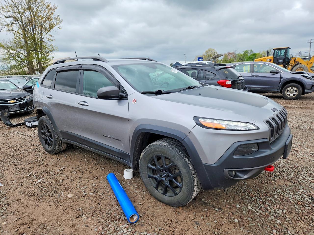 2017 Jeep Cherokee Trailhawk - zdjęcie 4