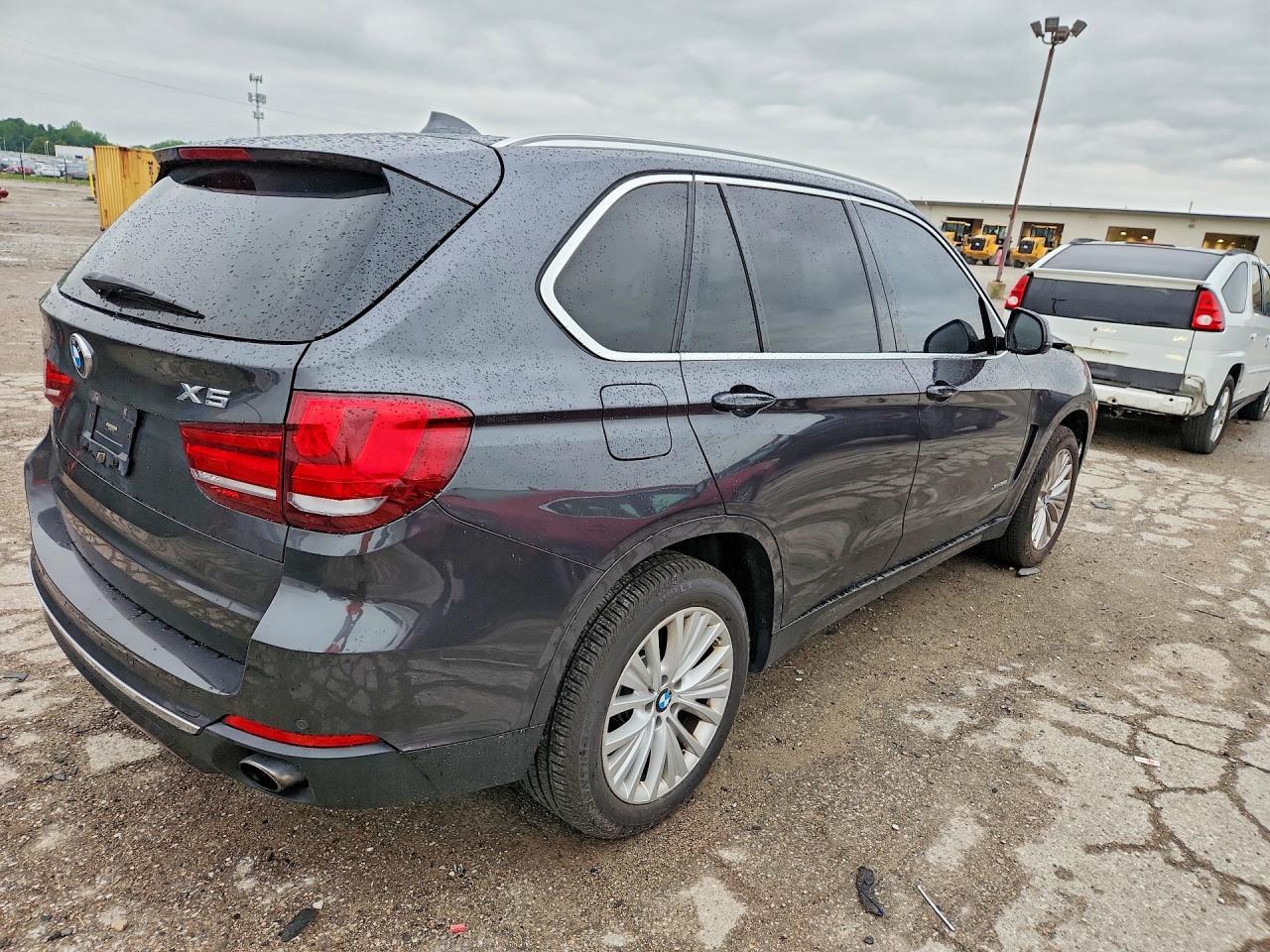 2016 BMW X5 xDrive35I - zdjęcie 3