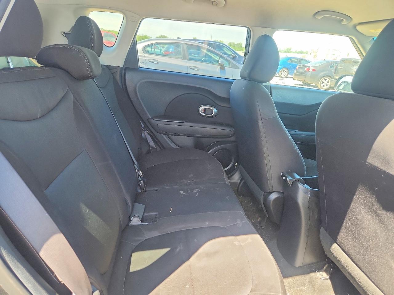 2016 Kia Soul Base - zdjęcie 10