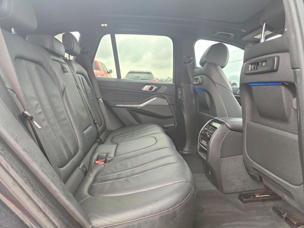 2019 BMW X5 xDrive40I - zdjęcie 11