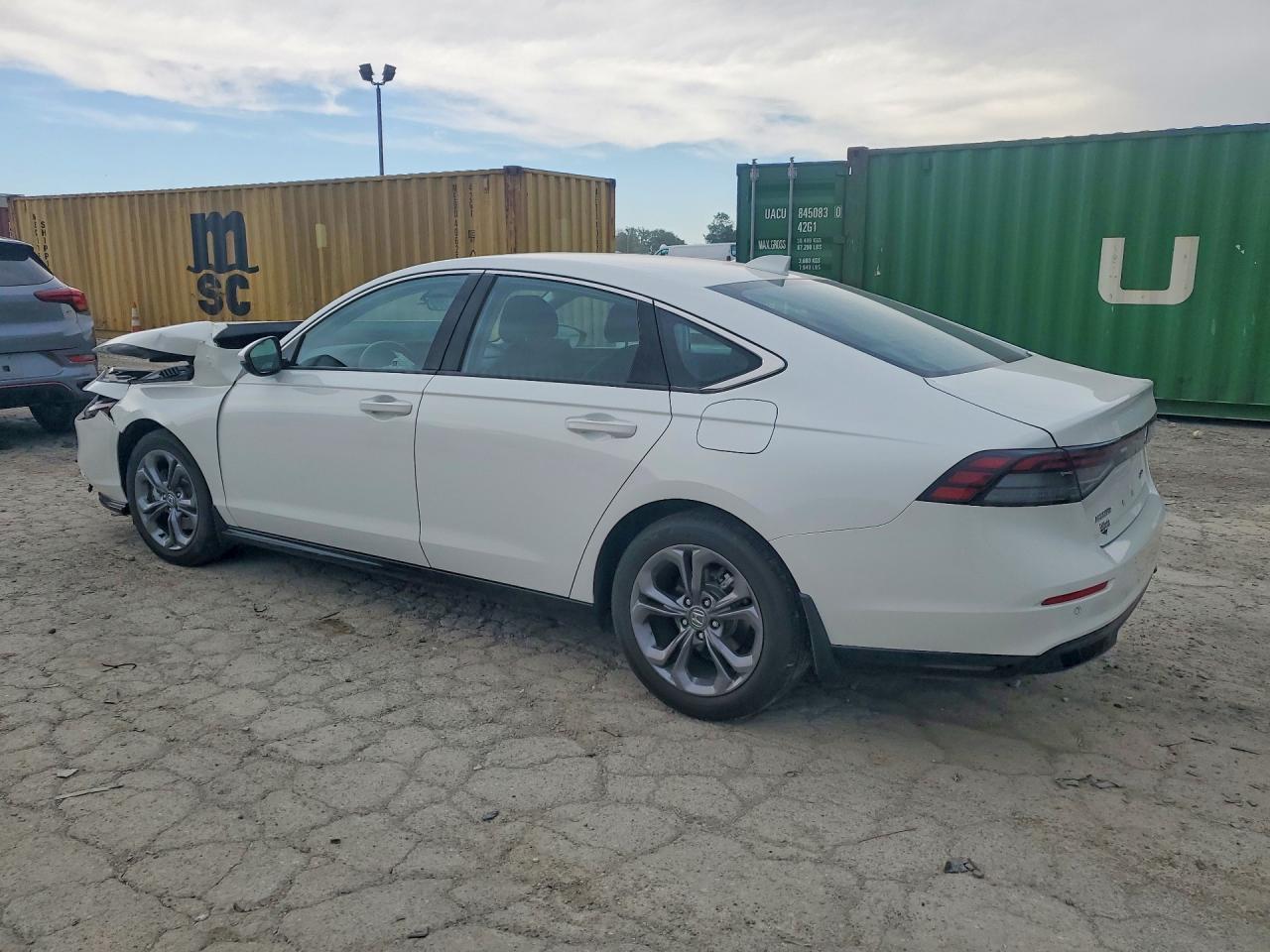 2023 Honda Accord Hybrid Exl - zdjęcie 2