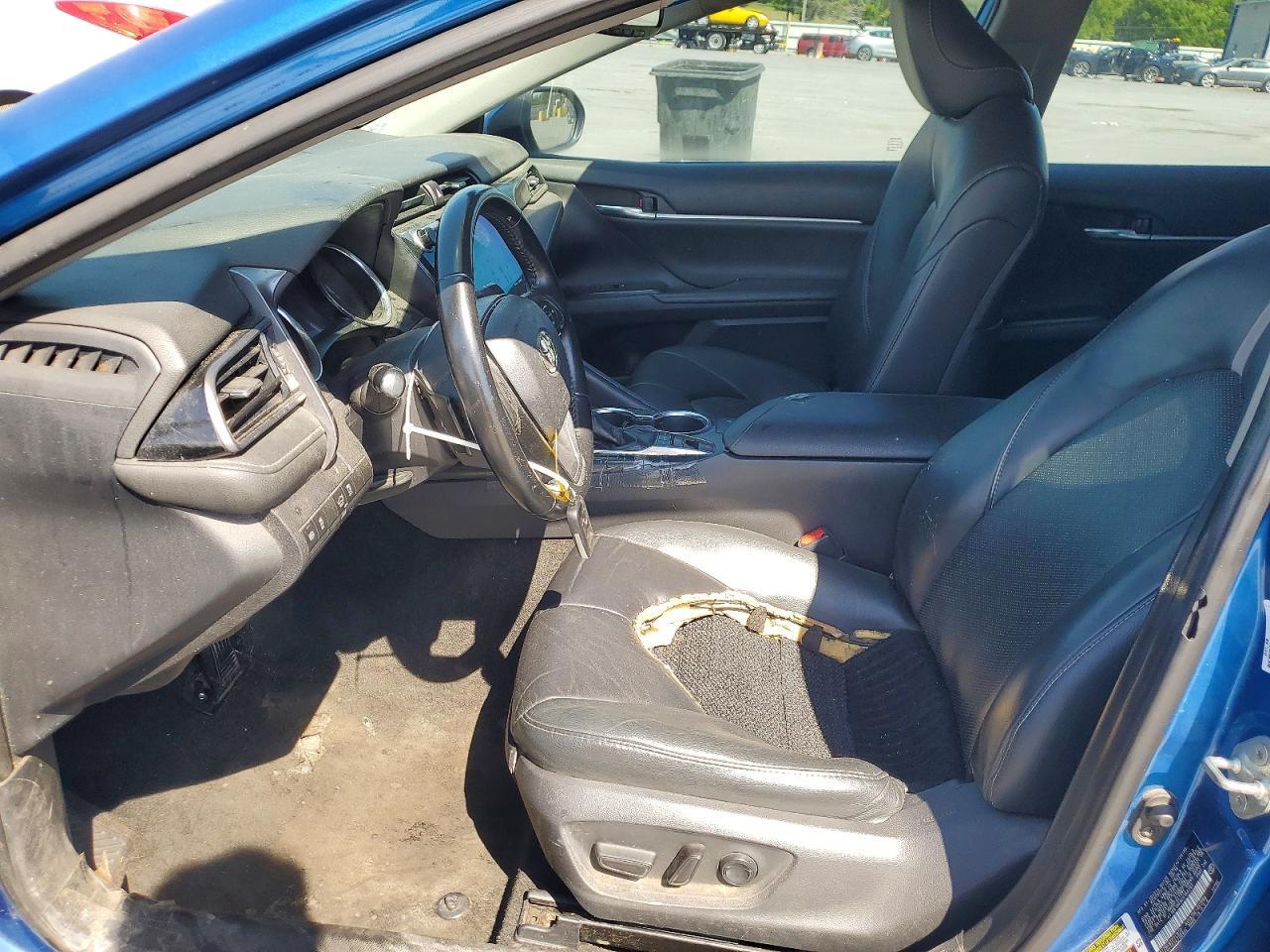 2019 Toyota Camry Xse - zdjęcie 7