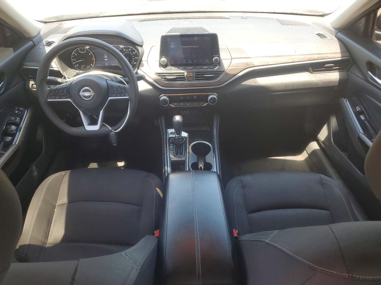 2023 Nissan Altima - zdjęcie 8