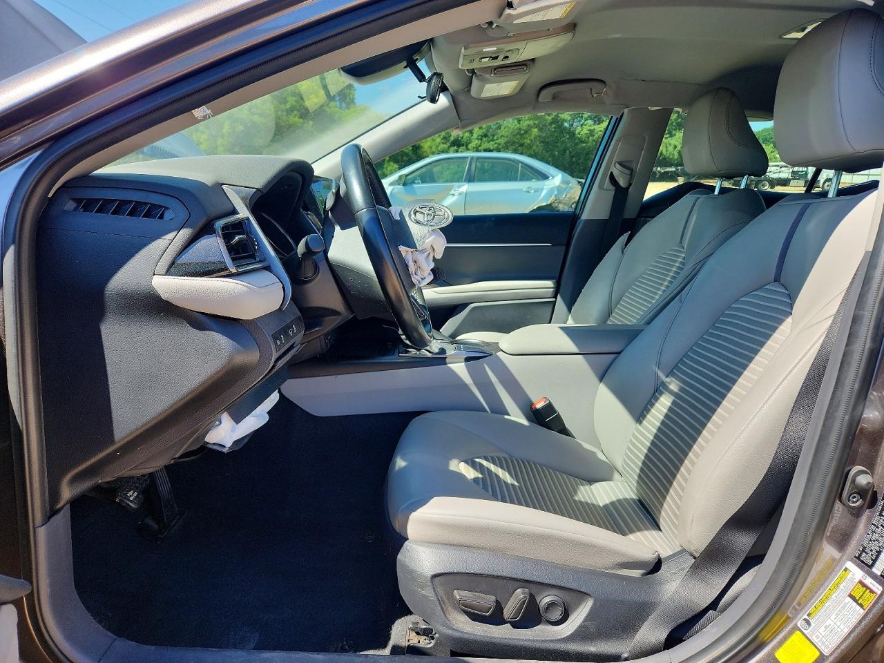 2023 Toyota Camry Se - zdjęcie 7